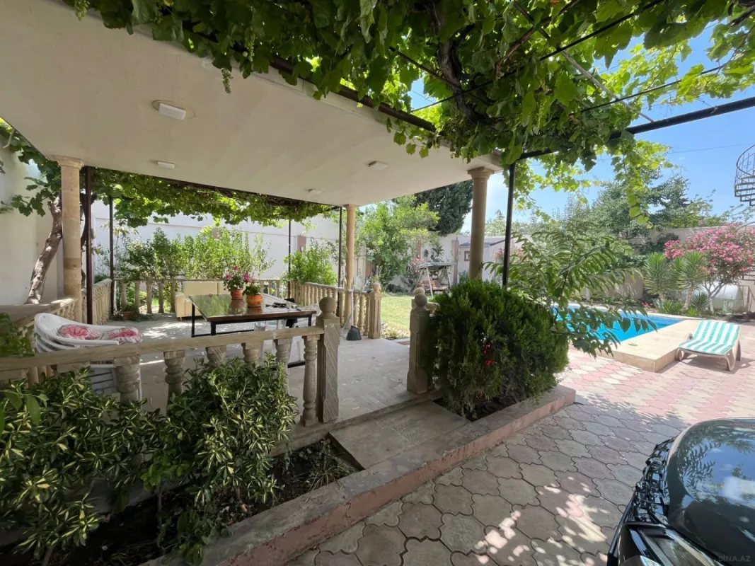 Kirayə verilir 4 otaqlı həyət evi 220 m²