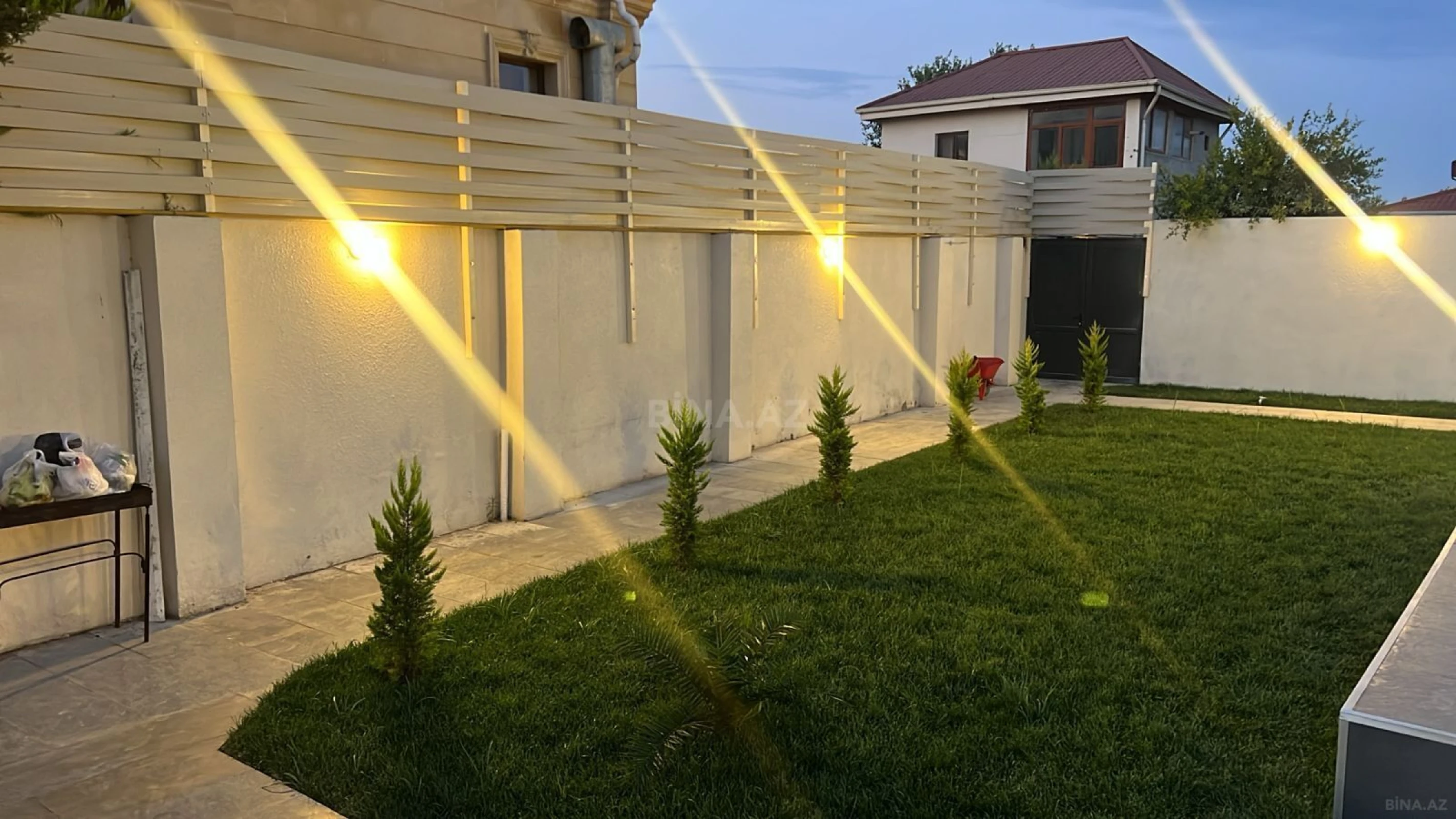 Kirayə verilir 4 otaqlı həyət evi 200 m²