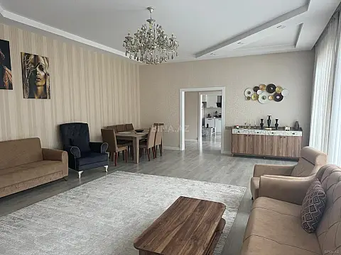 Kirayə verilir 4 otaqlı həyət evi 200 m²