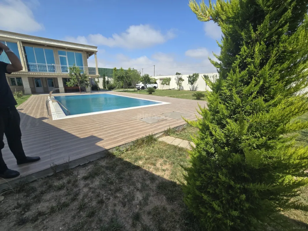 Kirayə verilir 4 otaqlı həyət evi 220 m²
