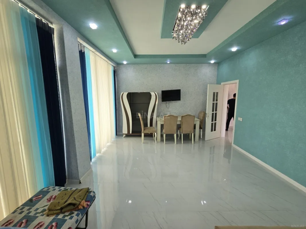 Kirayə verilir 4 otaqlı həyət evi 220 m²