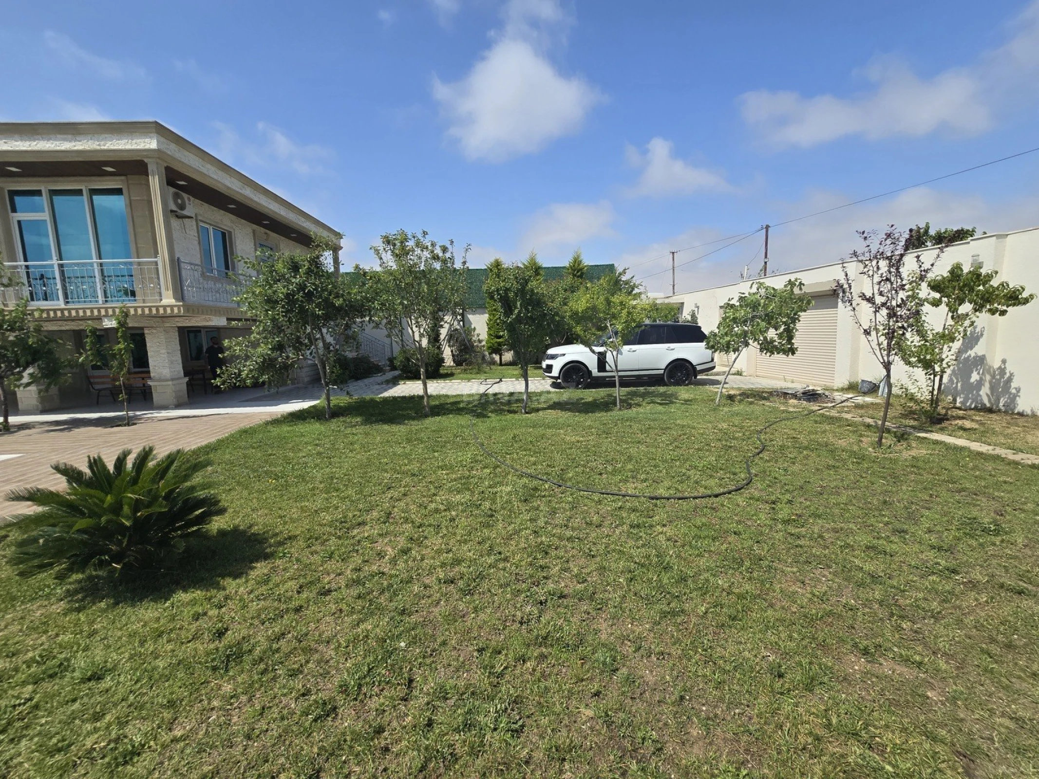 Kirayə verilir 4 otaqlı həyət evi 220 m²