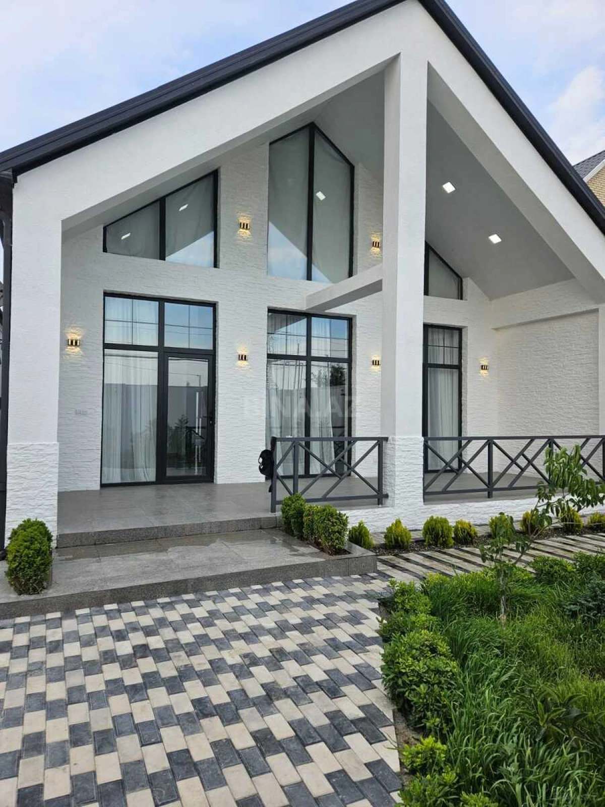 Satılır 4 otaqlı həyət evi 125 m²