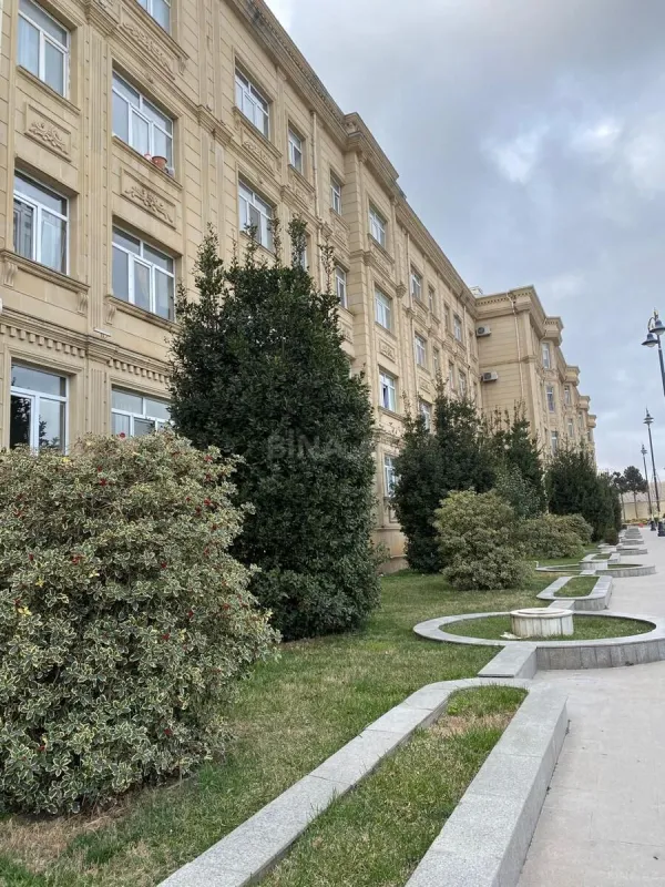 Satılır 2 otaqlı mənzil 44 m²