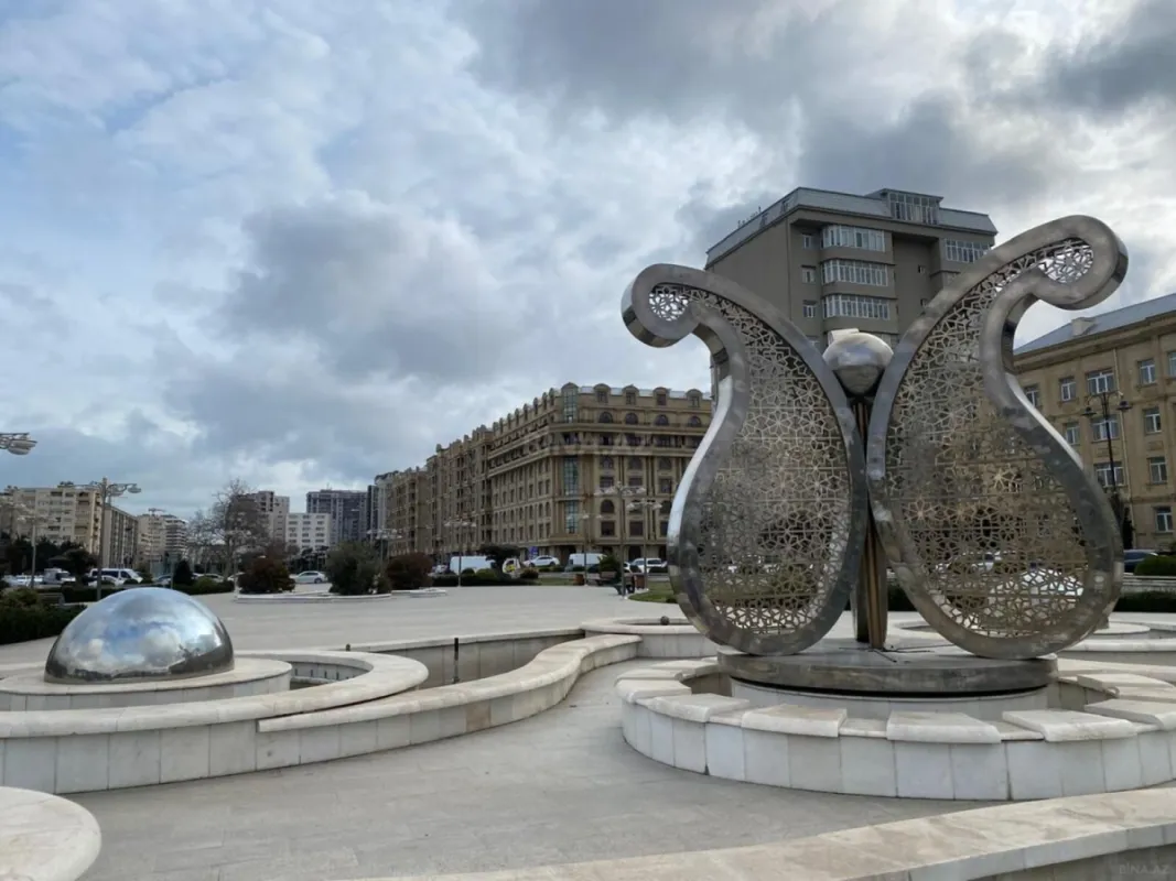 Satılır 2 otaqlı mənzil 44 m²