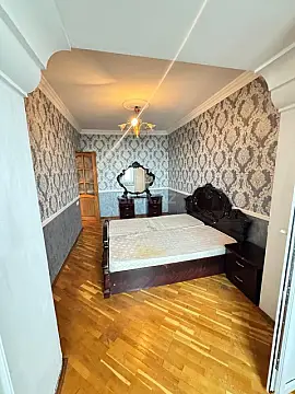 Satılır 3 otaqlı mənzil 80 m²