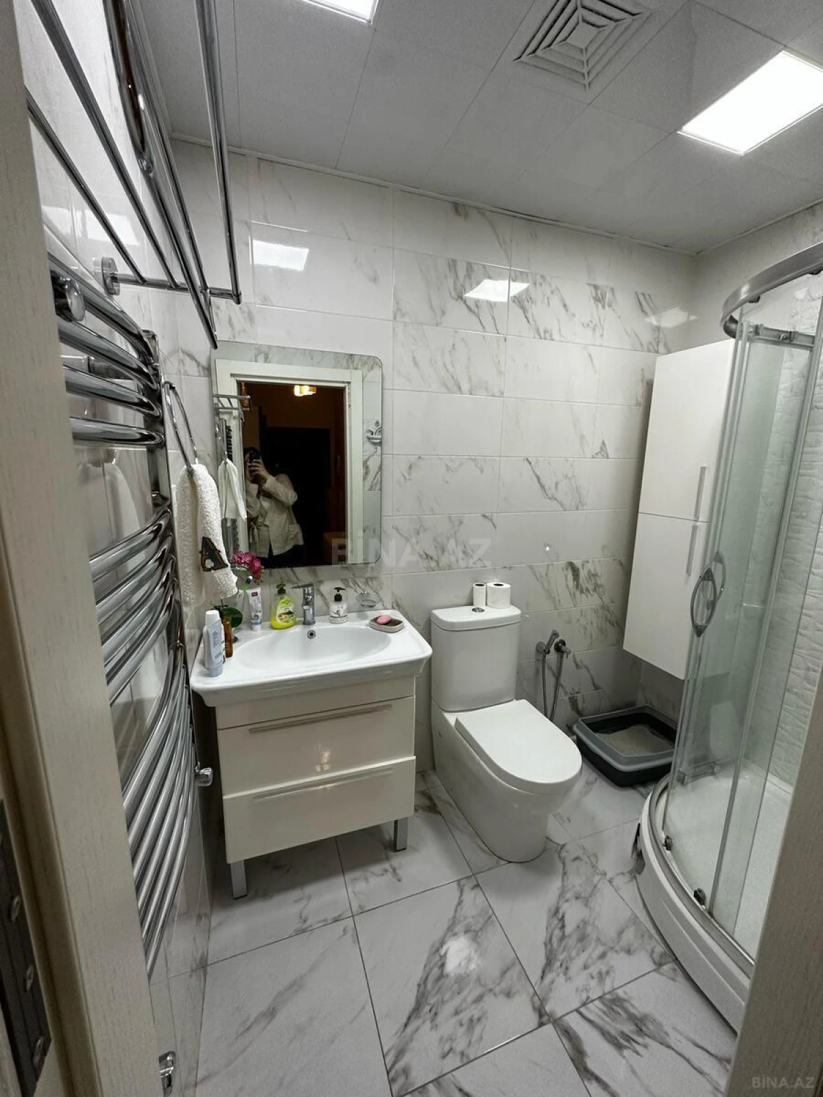 Satılır 2 otaqlı mənzil 77 m²