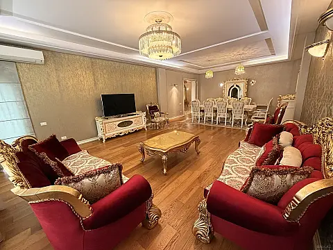 Kirayə verilir 4 otaqlı mənzil 250 m² — Bakı 4 otaq 250.00 m²
