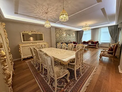Kirayə verilir 4 otaqlı mənzil 250 m²