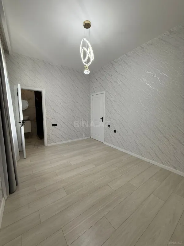 Satılır 4 otaqlı həyət evi 130 m²