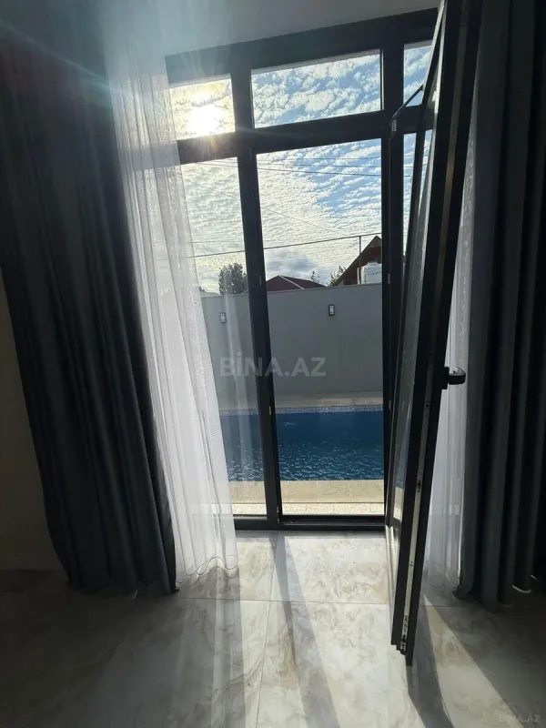 Satılır 4 otaqlı həyət evi 130 m²