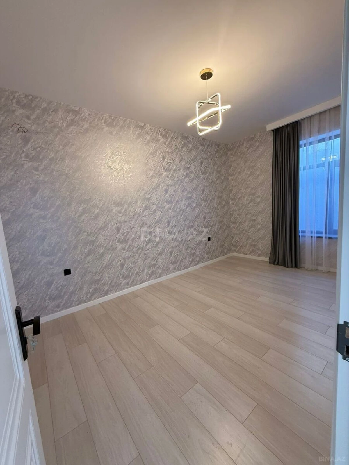 Satılır 4 otaqlı həyət evi 130 m²