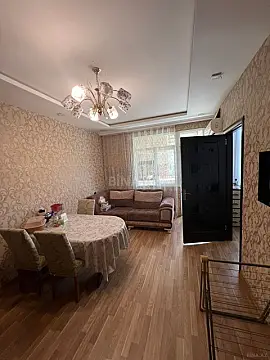 Satılır 2 otaqlı mənzil 42 m² — Bakı, Memar Əcəmi yanı 2 otaq 42.00 m²