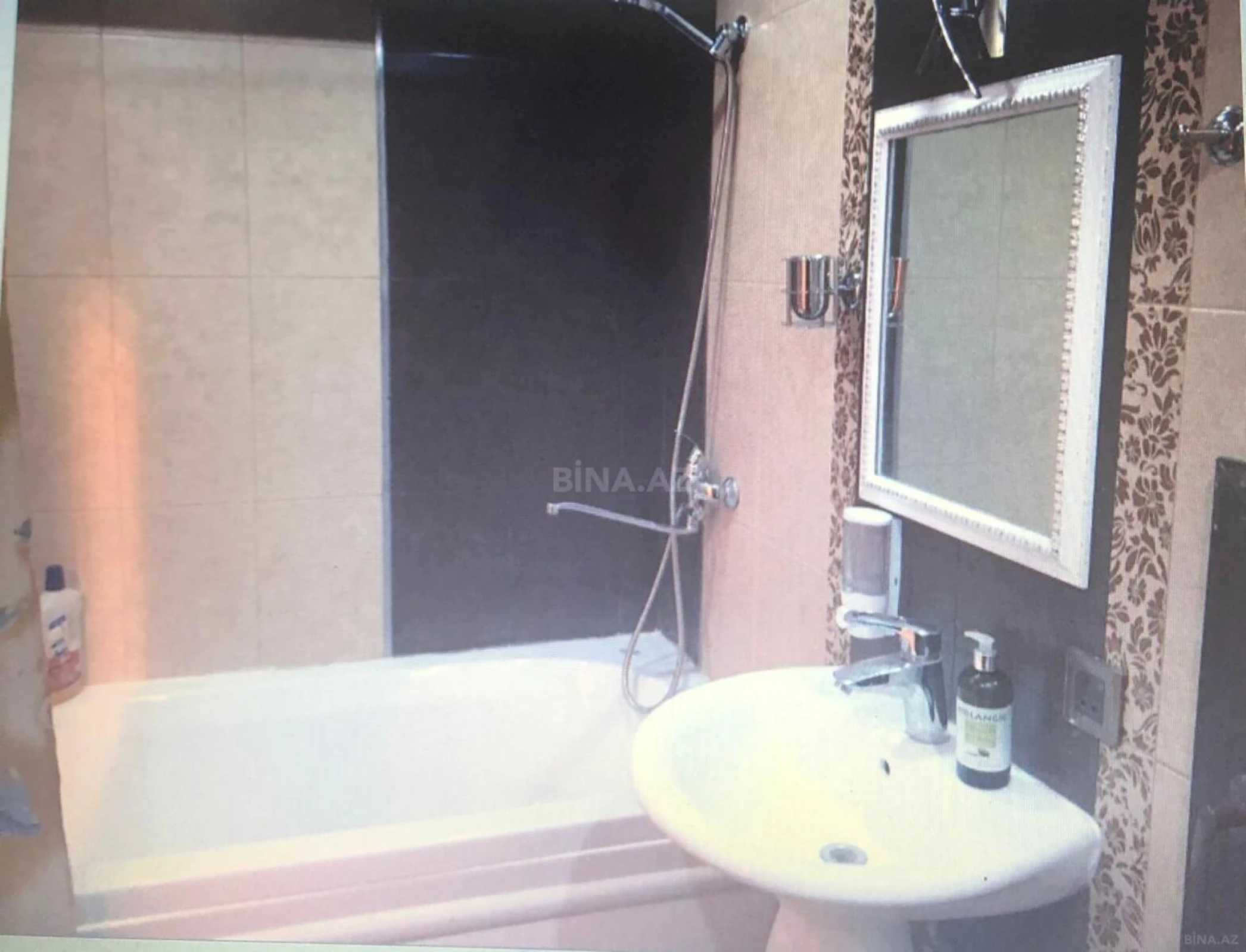 Satılır 3 otaqlı mənzil 85 m²