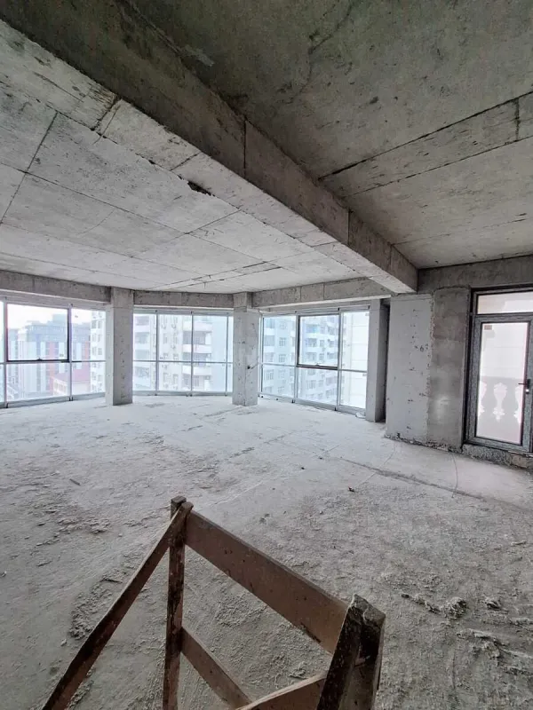 Satılır 3 otaqlı mənzil 108 m²