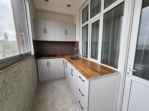 Kirayə verilir 2 otaqlı mənzil 70 m²