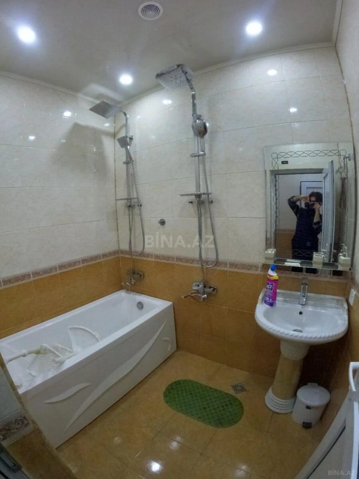 Satılır 6 otaqlı həyət evi 600 m²