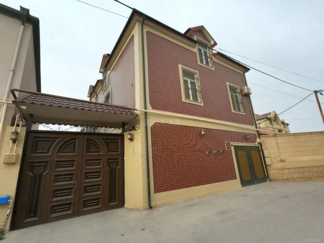 Satılır 6 otaqlı həyət evi 600 m²