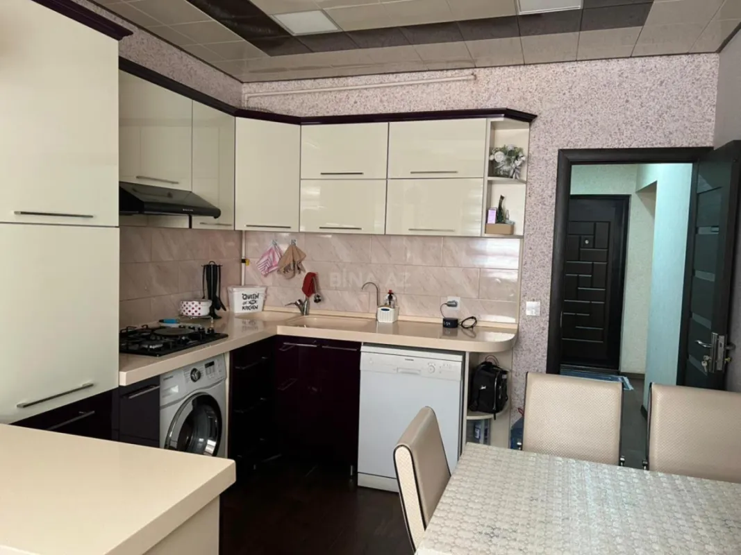 Satılır 2 otaqlı mənzil 60 m²