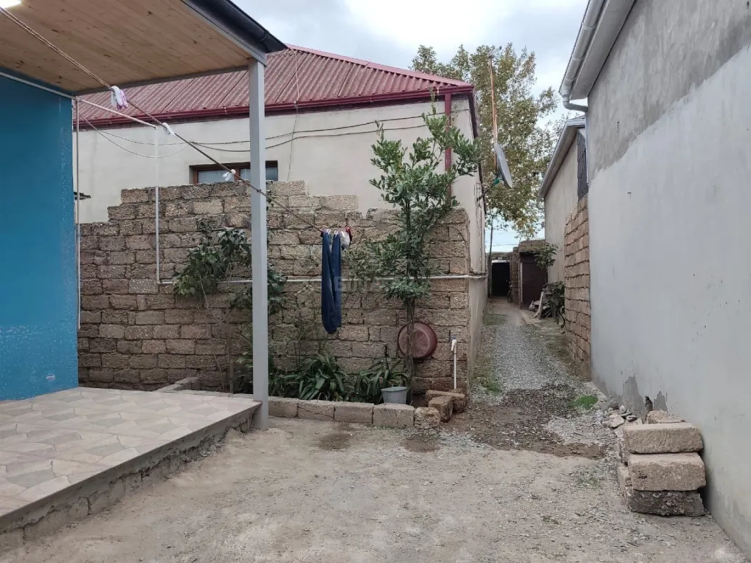 Satılır 2 otaqlı həyət evi 50 m²
