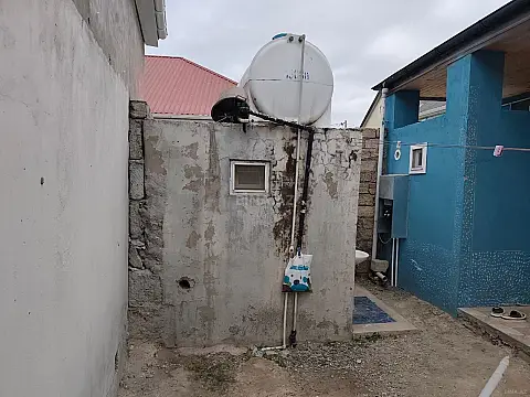 Satılır 2 otaqlı həyət evi 50 m²