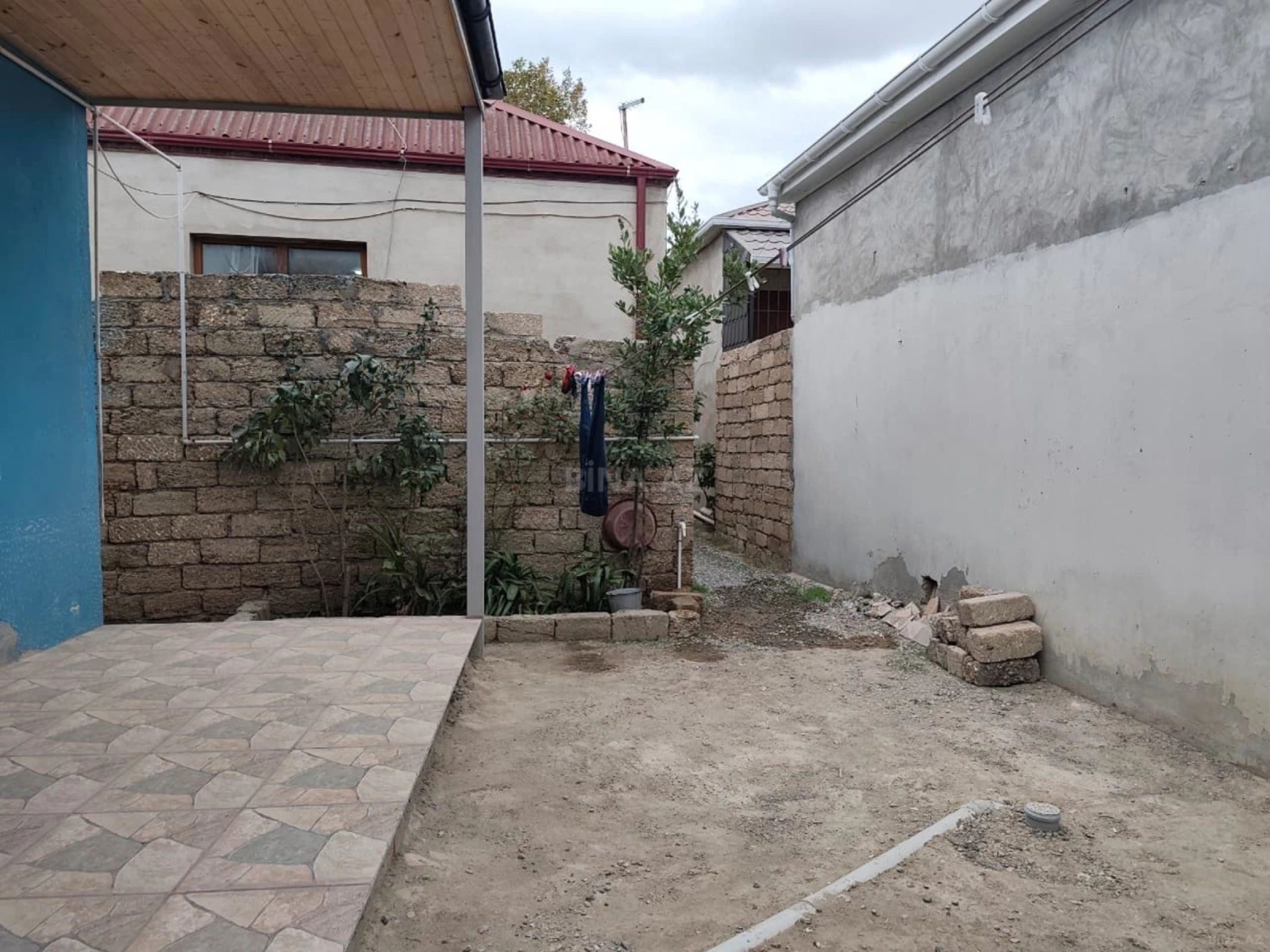 Satılır 2 otaqlı həyət evi 50 m²