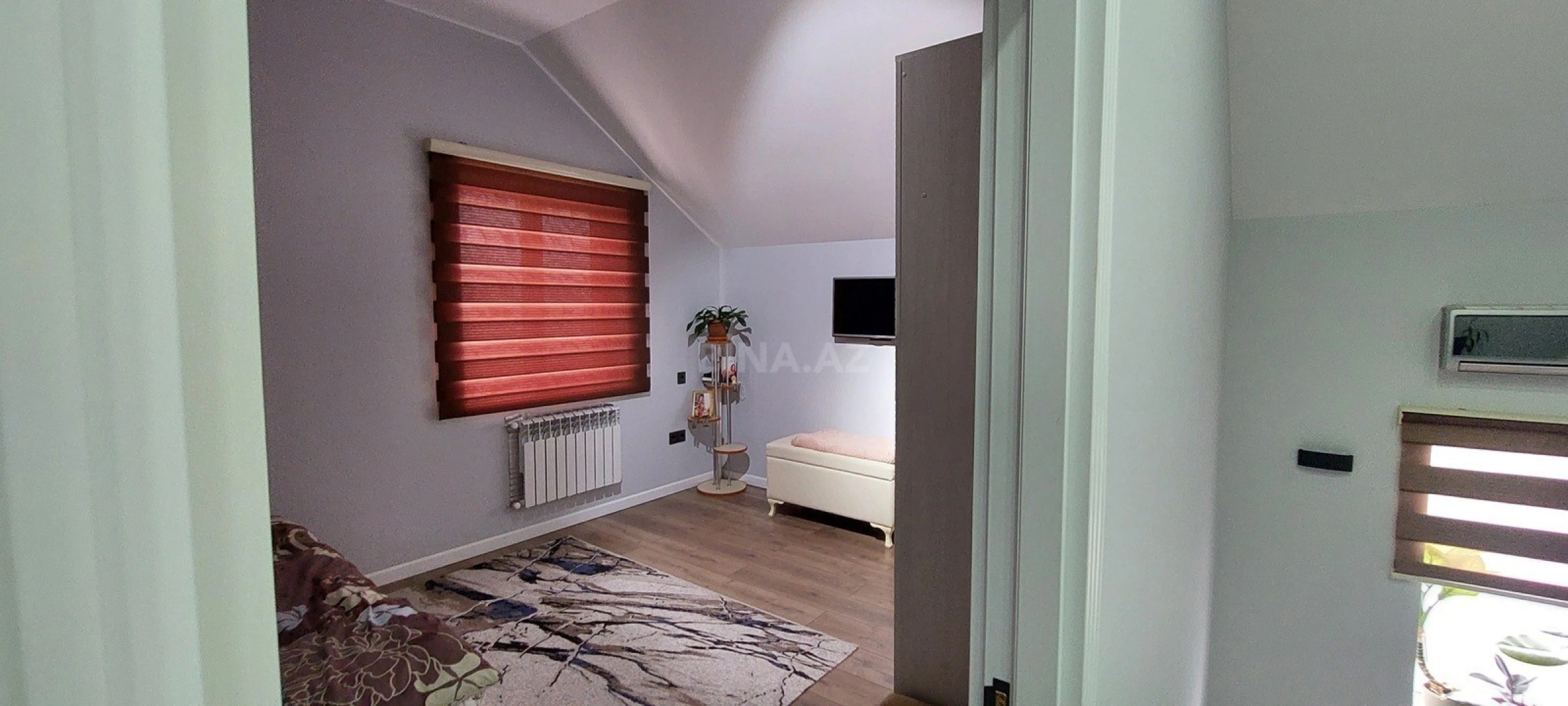 Satılır 4 otaqlı həyət evi 160 m²