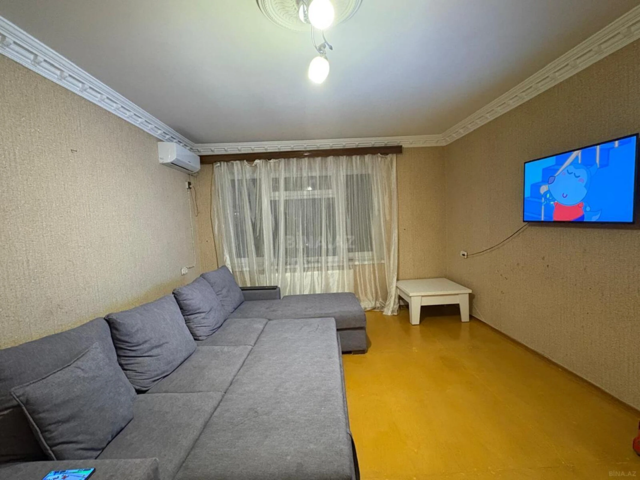 Kirayə verilir 2 otaqlı mənzil 55 m²