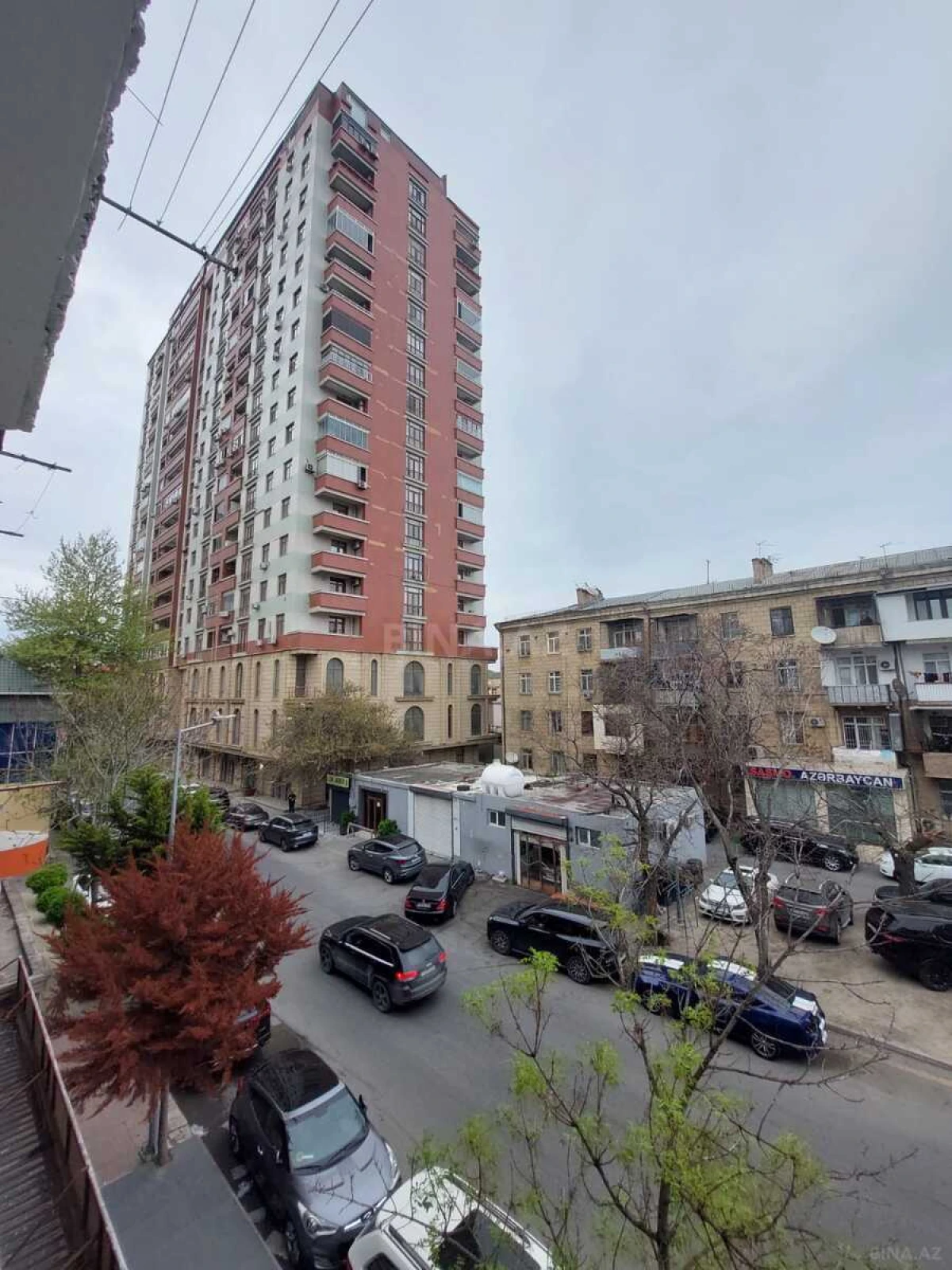 Satılır 3 otaqlı mənzil 75 m²