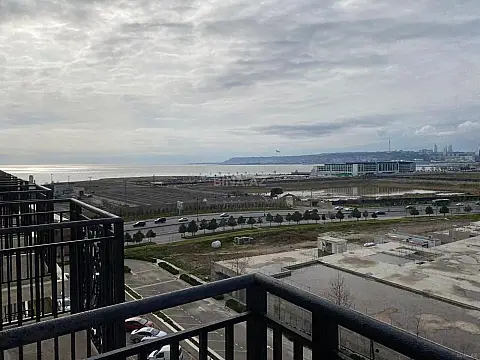 Satılır 5 otaqlı mənzil 186 m²