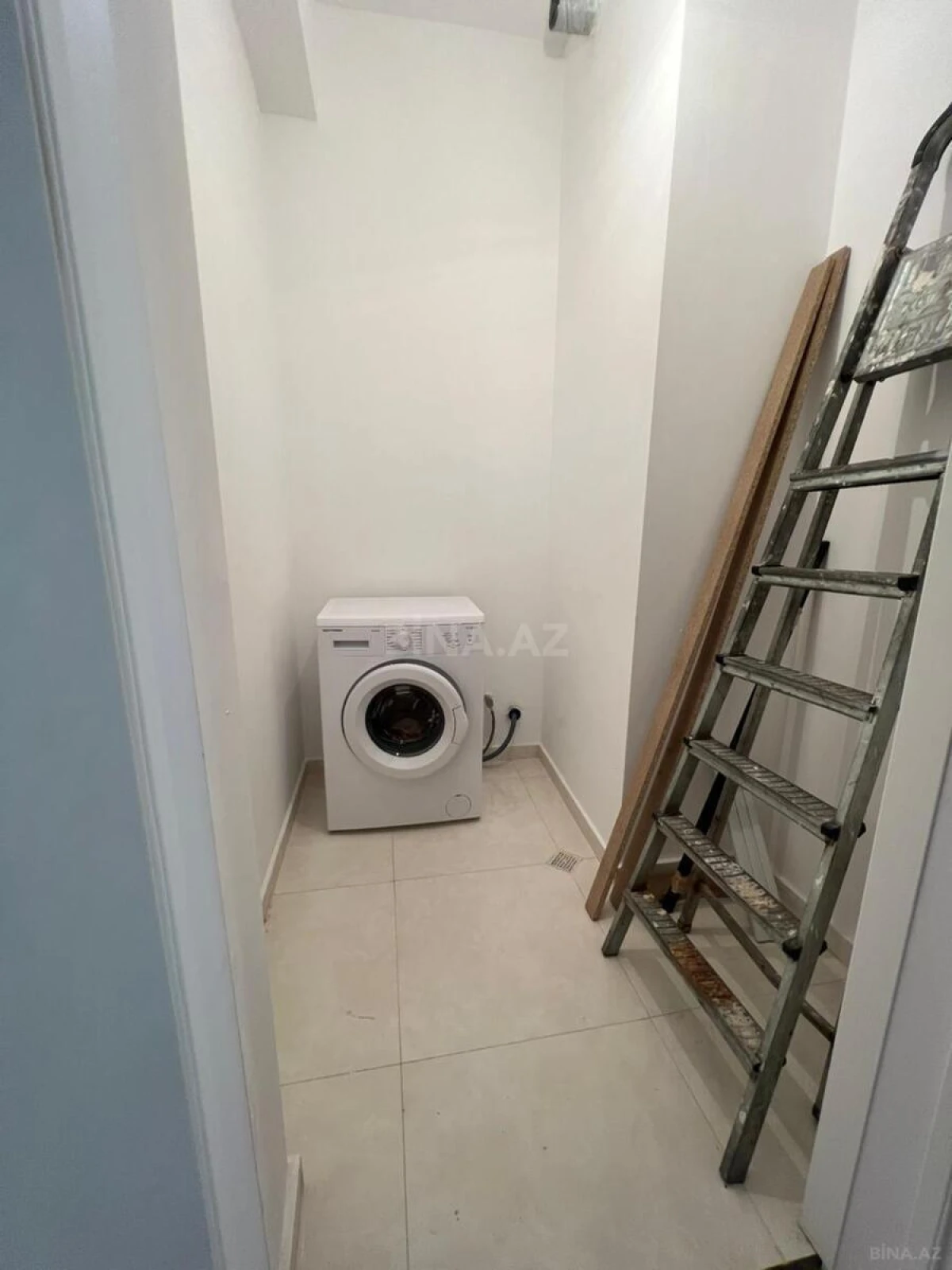 Kirayə verilir 2 otaqlı mənzil 80 m²
