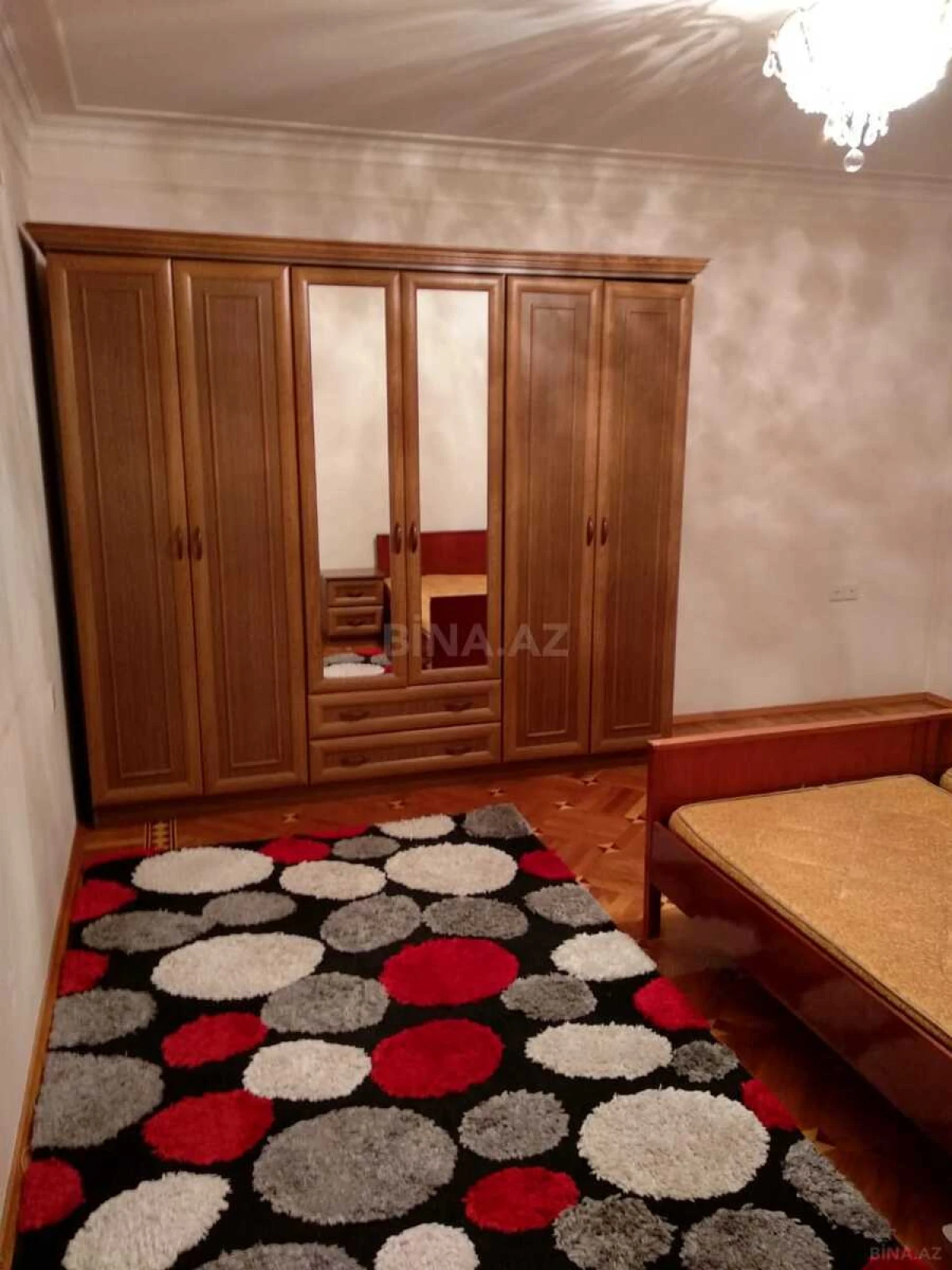 Kirayə verilir 3 otaqlı mənzil 70 m²