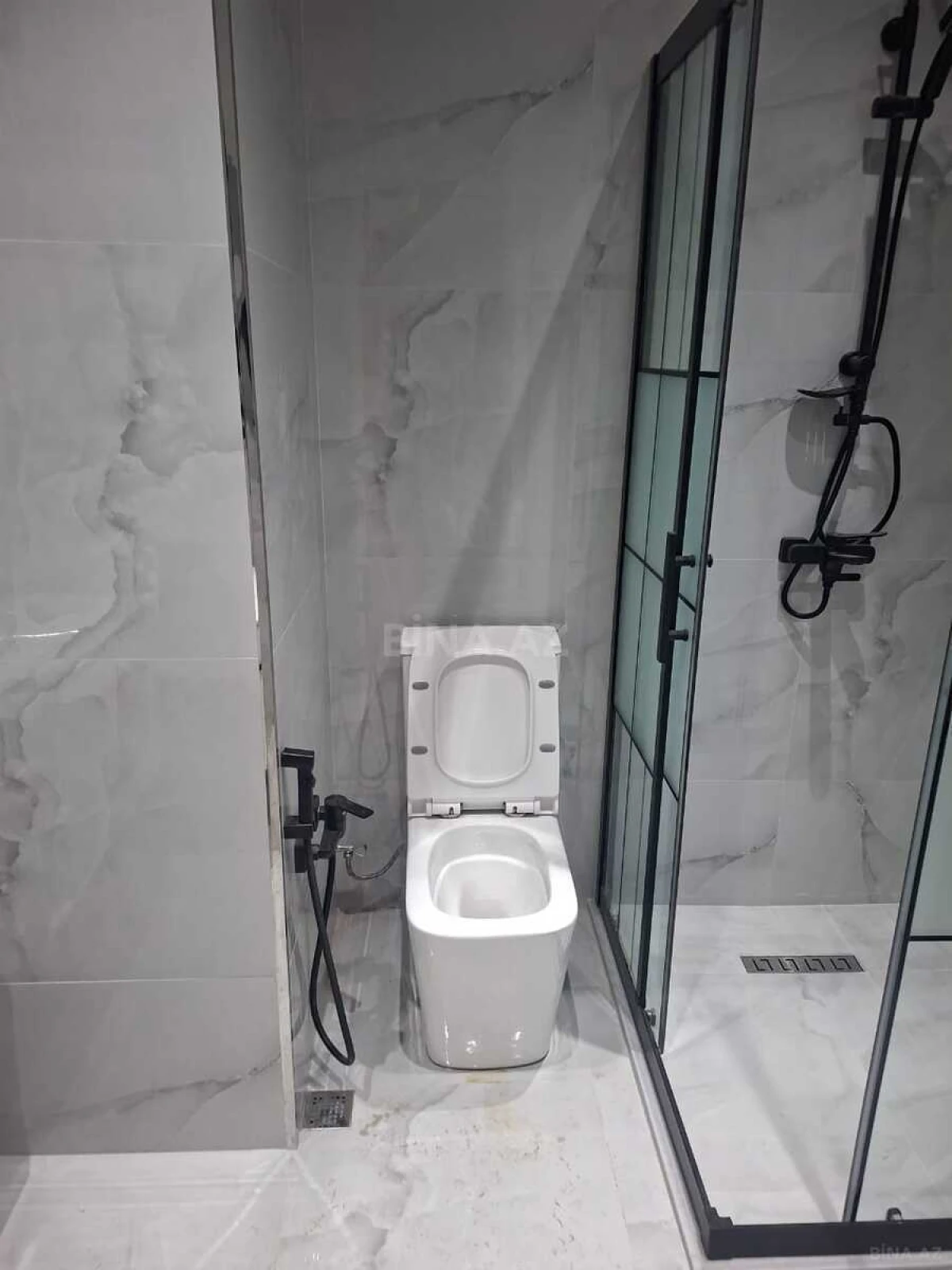 Kirayə verilir 2 otaqlı mənzil 60 m²