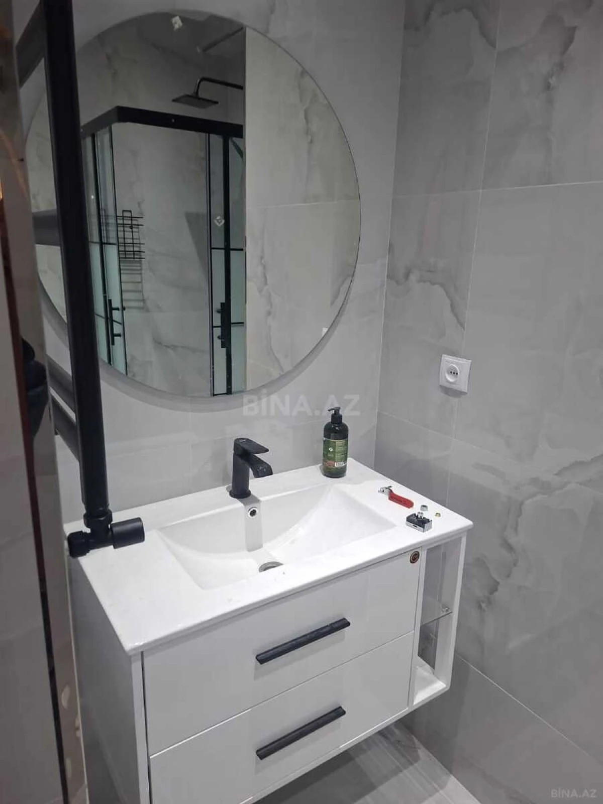 Kirayə verilir 2 otaqlı mənzil 60 m²