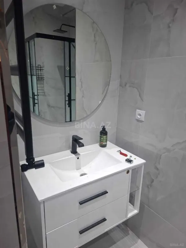 Kirayə verilir 2 otaqlı mənzil 60 m²