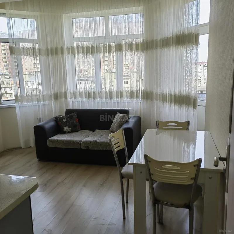 Satılır 2 otaqlı mənzil 65 m²