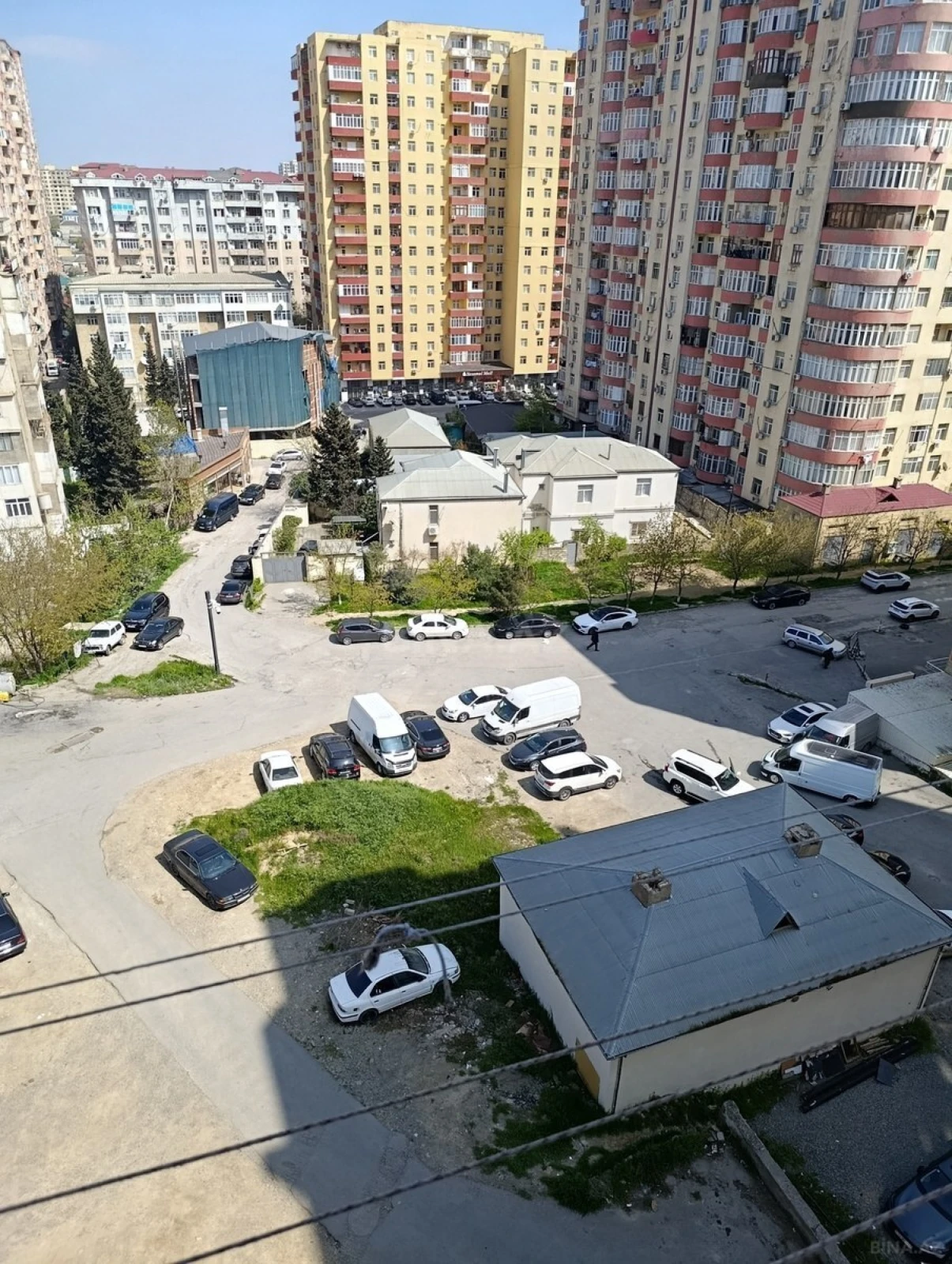 Satılır 2 otaqlı mənzil 65 m²