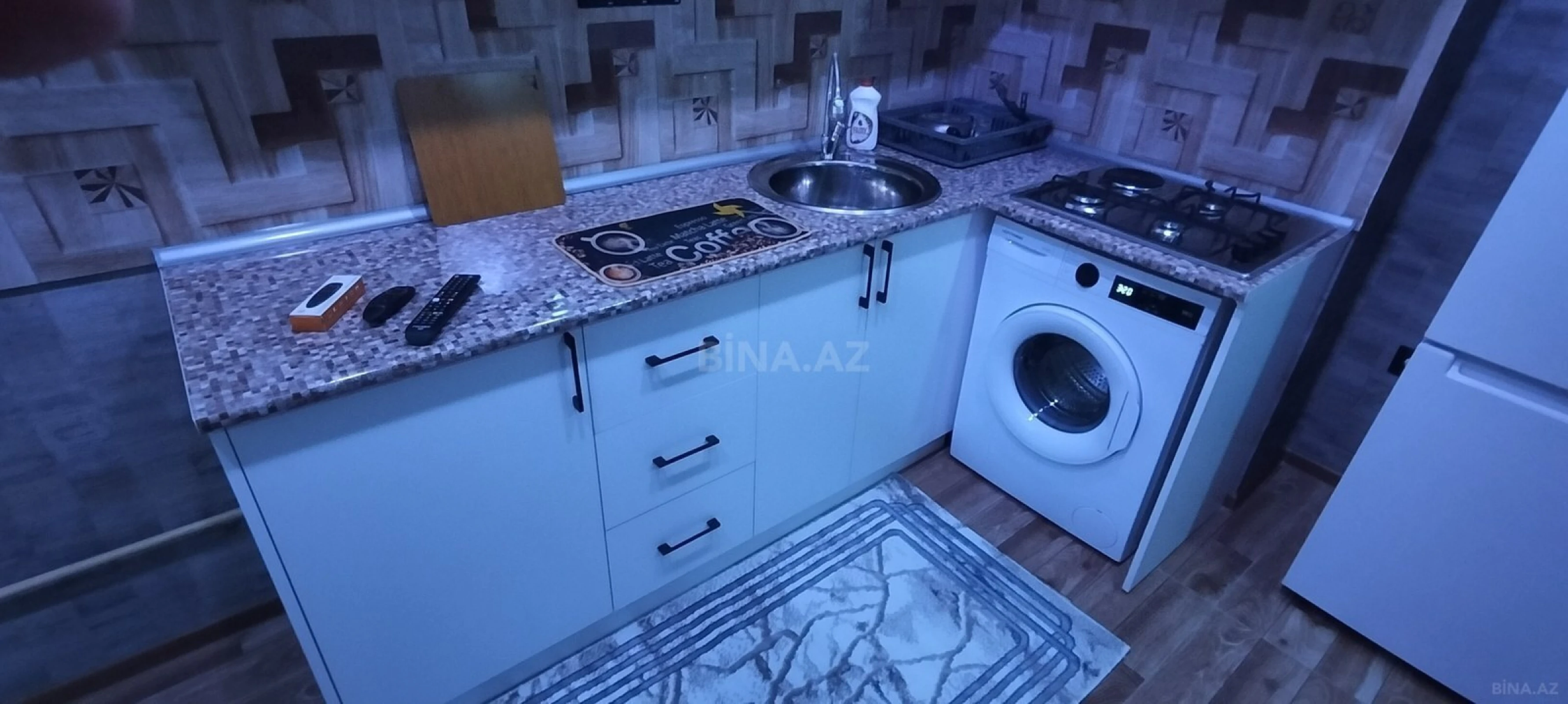 Kirayə verilir 2 otaqlı mənzil 39 m²