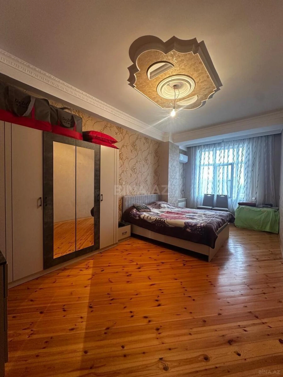 Satılır 2 otaqlı mənzil 60 m²