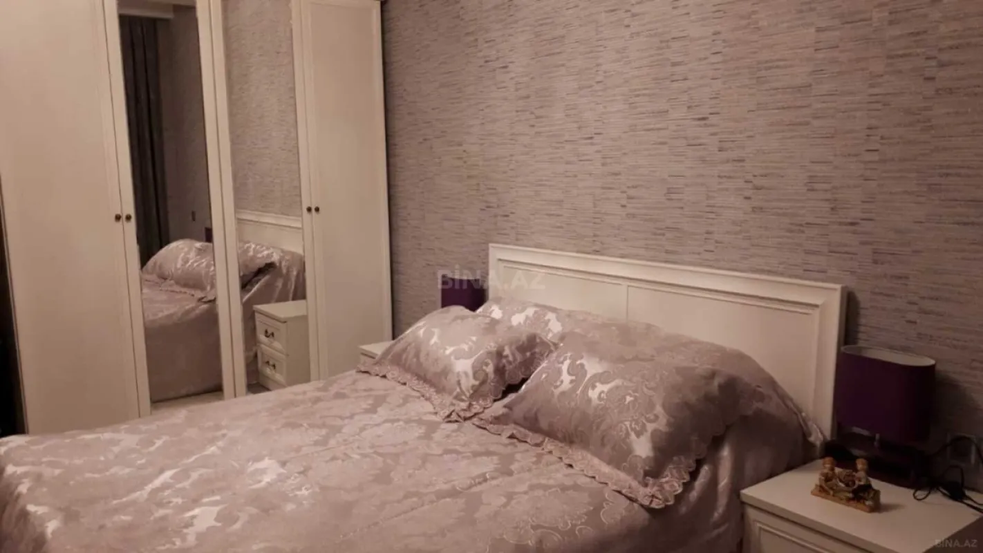 Satılır 3 otaqlı mənzil 76 m²