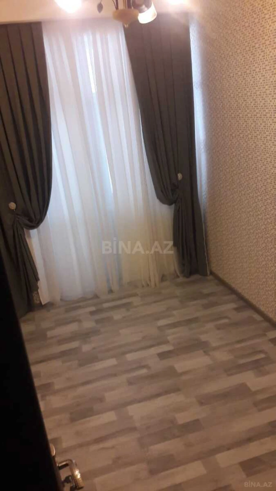 Satılır 3 otaqlı mənzil 76 m²