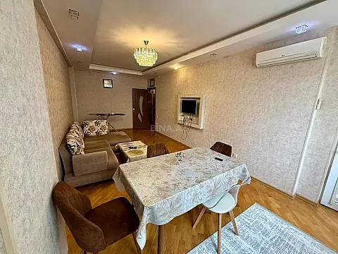 Satılır 2 otaqlı mənzil 88 m²