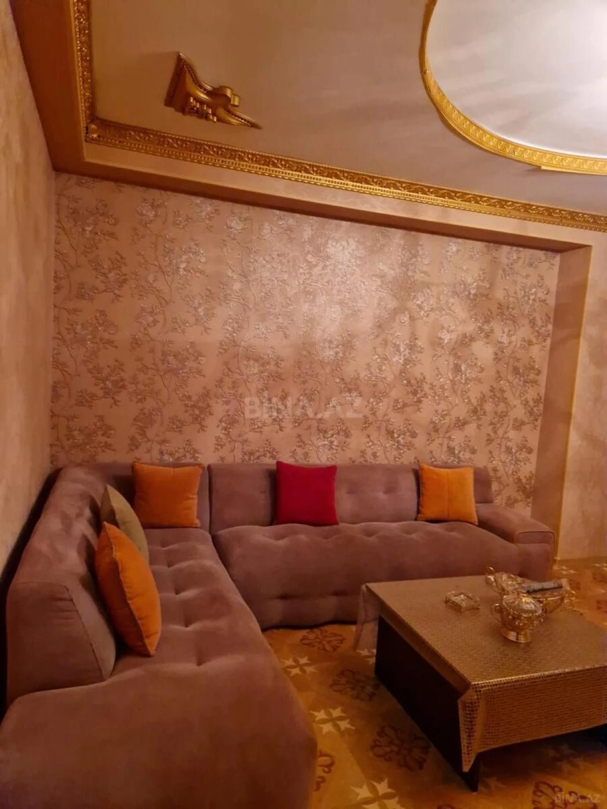 Satılır 2 otaqlı mənzil 75 m²