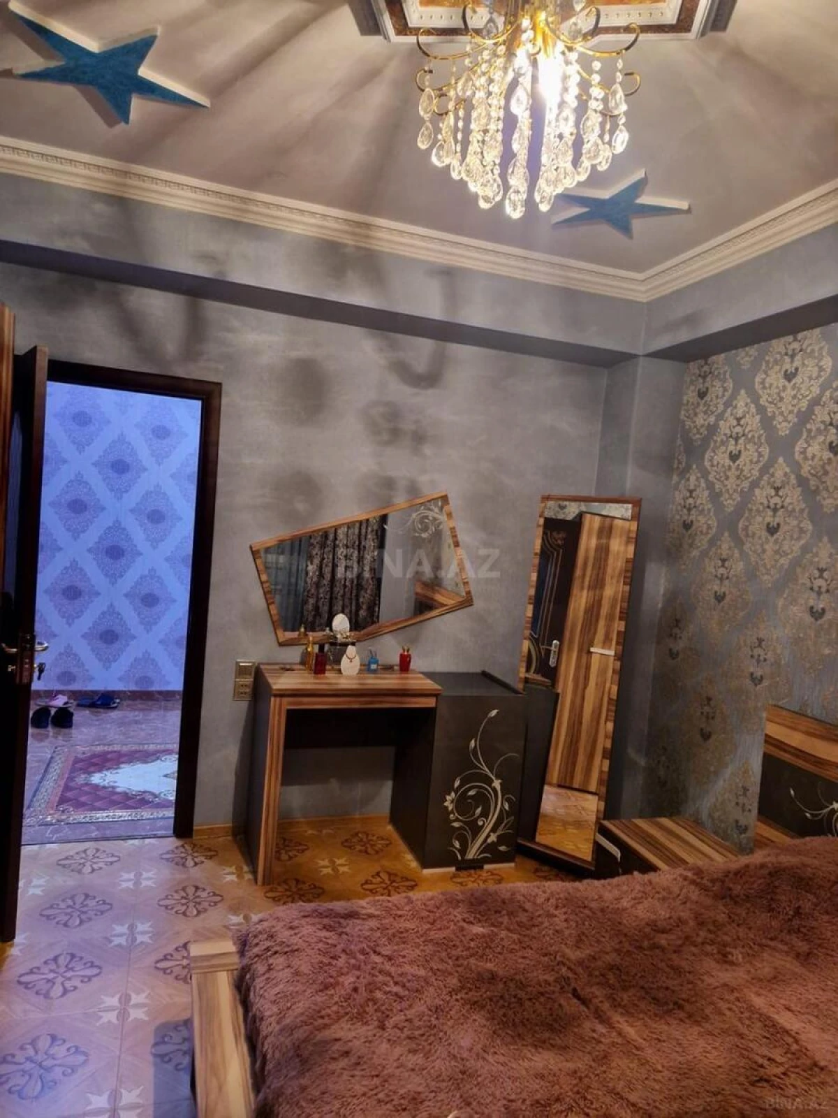 Satılır 2 otaqlı mənzil 75 m²