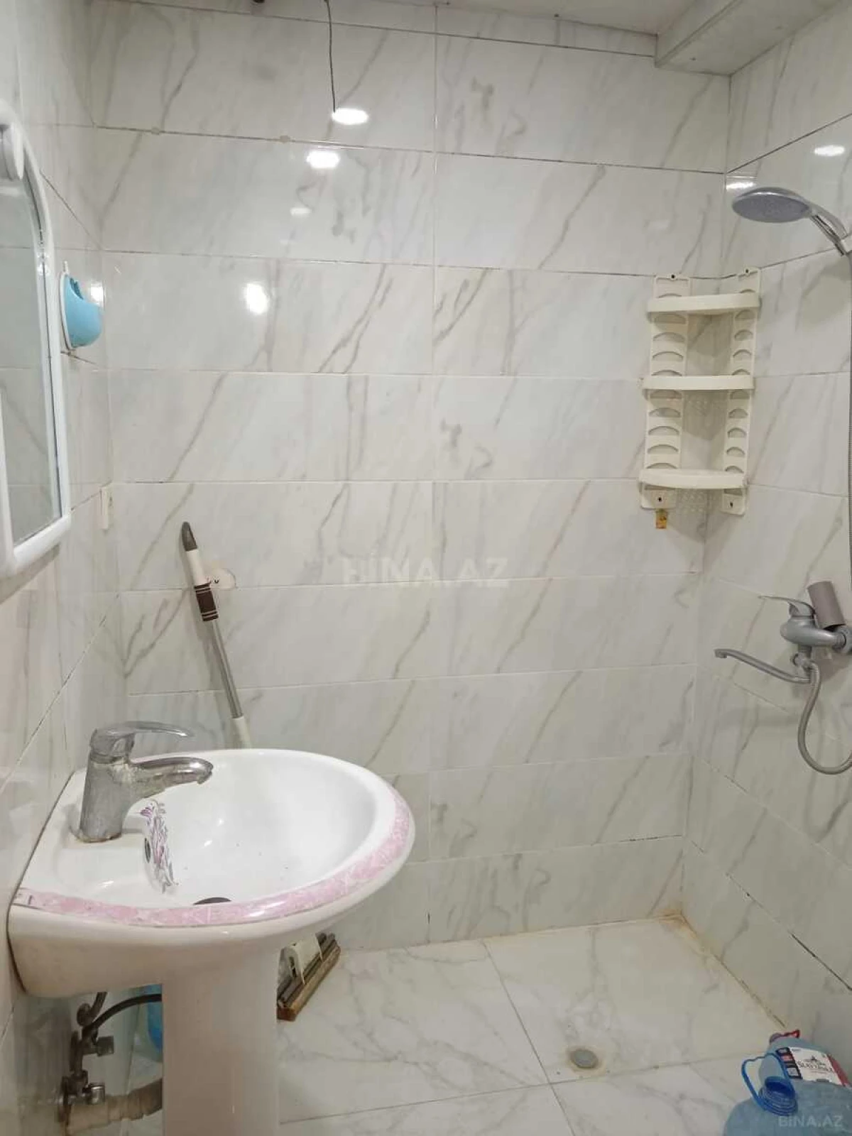 Satılır 1 otaqlı mənzil 48 m²
