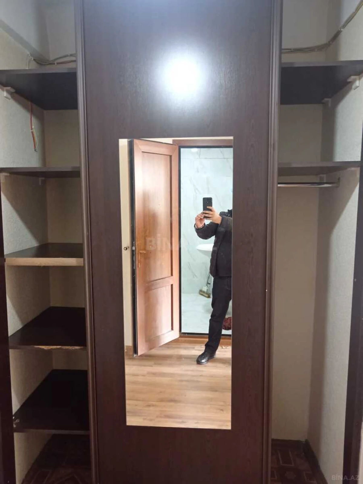 Satılır 1 otaqlı mənzil 48 m²