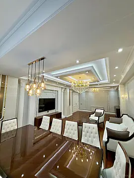 Satılır 4 otaqlı mənzil 175 m²