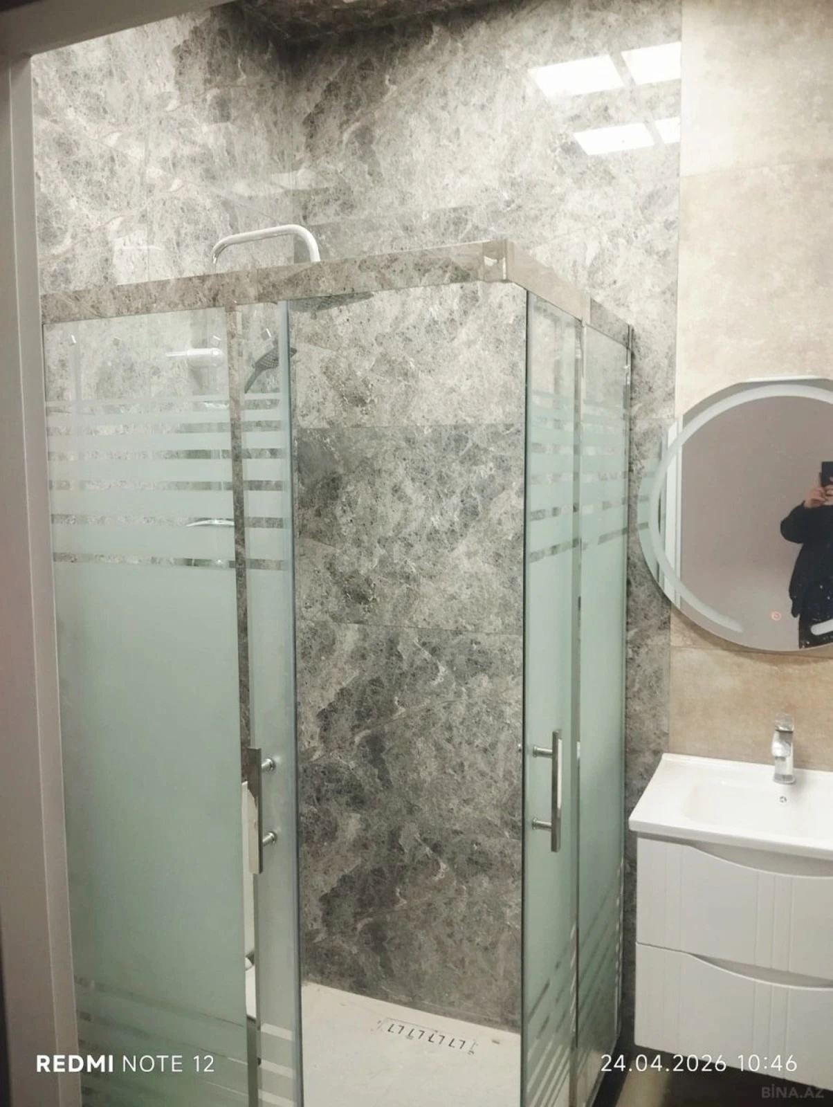 Satılır 3 otaqlı mənzil 97 m²