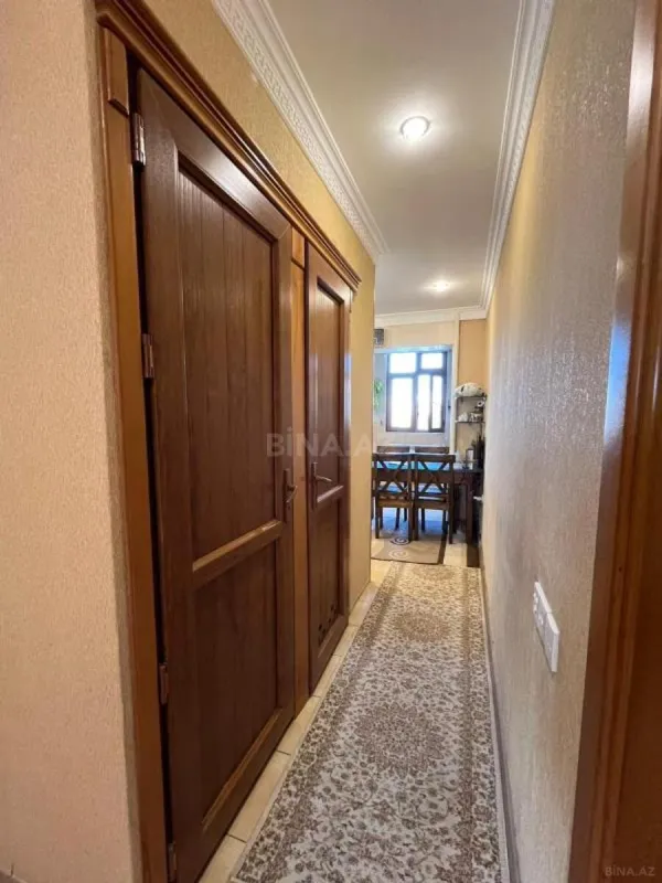 Satılır 4 otaqlı mənzil 110 m²