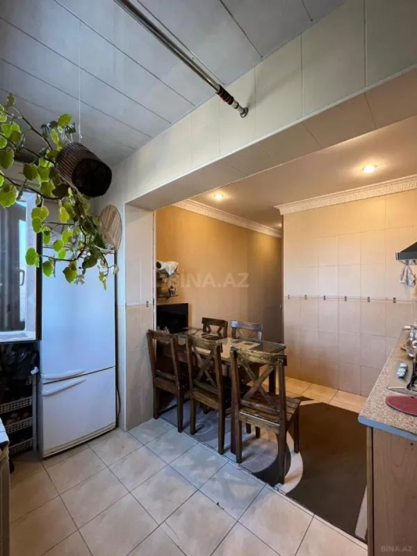 Satılır 4 otaqlı mənzil 110 m²